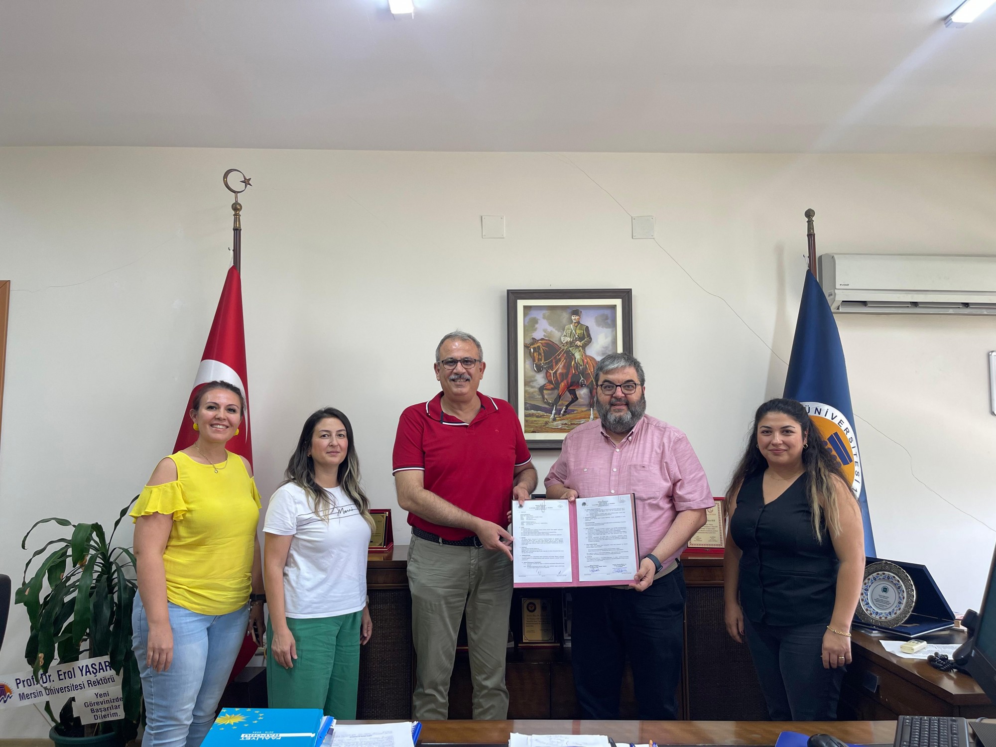 Mersin Üniversitesi ile Akyürek Teknoloji Makine A. Ş. Arasında İş Birliği Protokolü İmzalandı detayı için tıklayınız